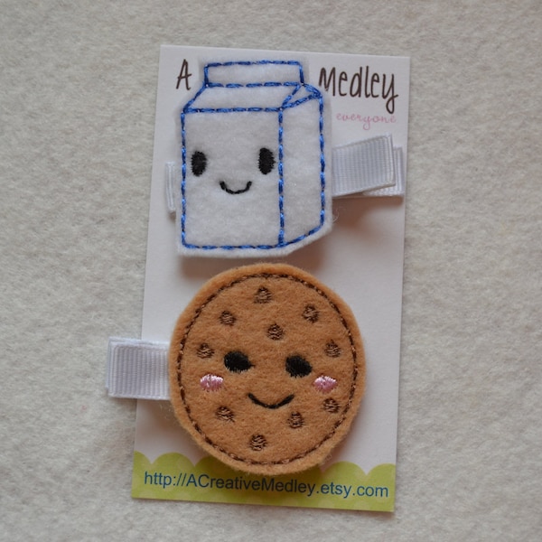 Lait et biscuits en feutrine feltie broderie