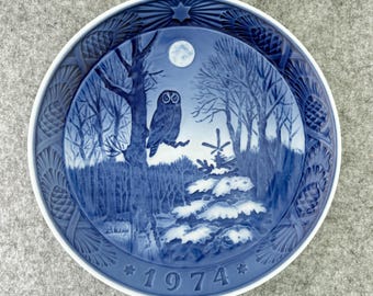 Royal Copenhagen 1974 Winter Twilight Christmas Plate with Box, Owl Design