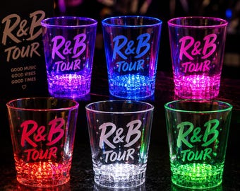 Usher, Chris Brown R & B Tour LED Schnapsgläser: Aufleuchtende Konzertgastgeschenke, Girls Trip Cups