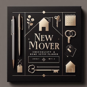 Puede incluir: Un planificador cuadrado negro con detalles dorados y las palabras "New Mover" en una fuente decorativa. El planificador incluye ilustraciones doradas de llaves, casas y bolígrafos. También se ve el texto "Checklist & Home Setup Planner".