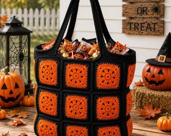 Puede incluir: Un bolso de ganchillo negro y naranja construido con motivos cuadrados, con dos asas resistentes y lleno de varios dulces envueltos. El bolso muestra un patrón repetitivo de centros de color naranja brillante enmarcados por bordes negros.