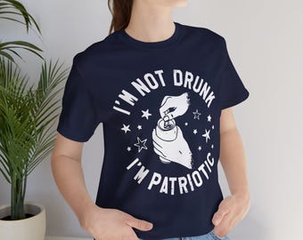 I'm Not Drunk I'm Patriotic T-shirt, 4 juli-shirt | Ontwerp grappig patriottisch bierblikje, 250 jaar Amerika