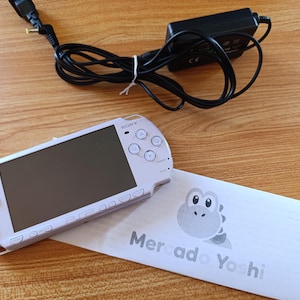 Console de jogos portátil Sony PSP 2000 SLIM na cor violeta/roxo