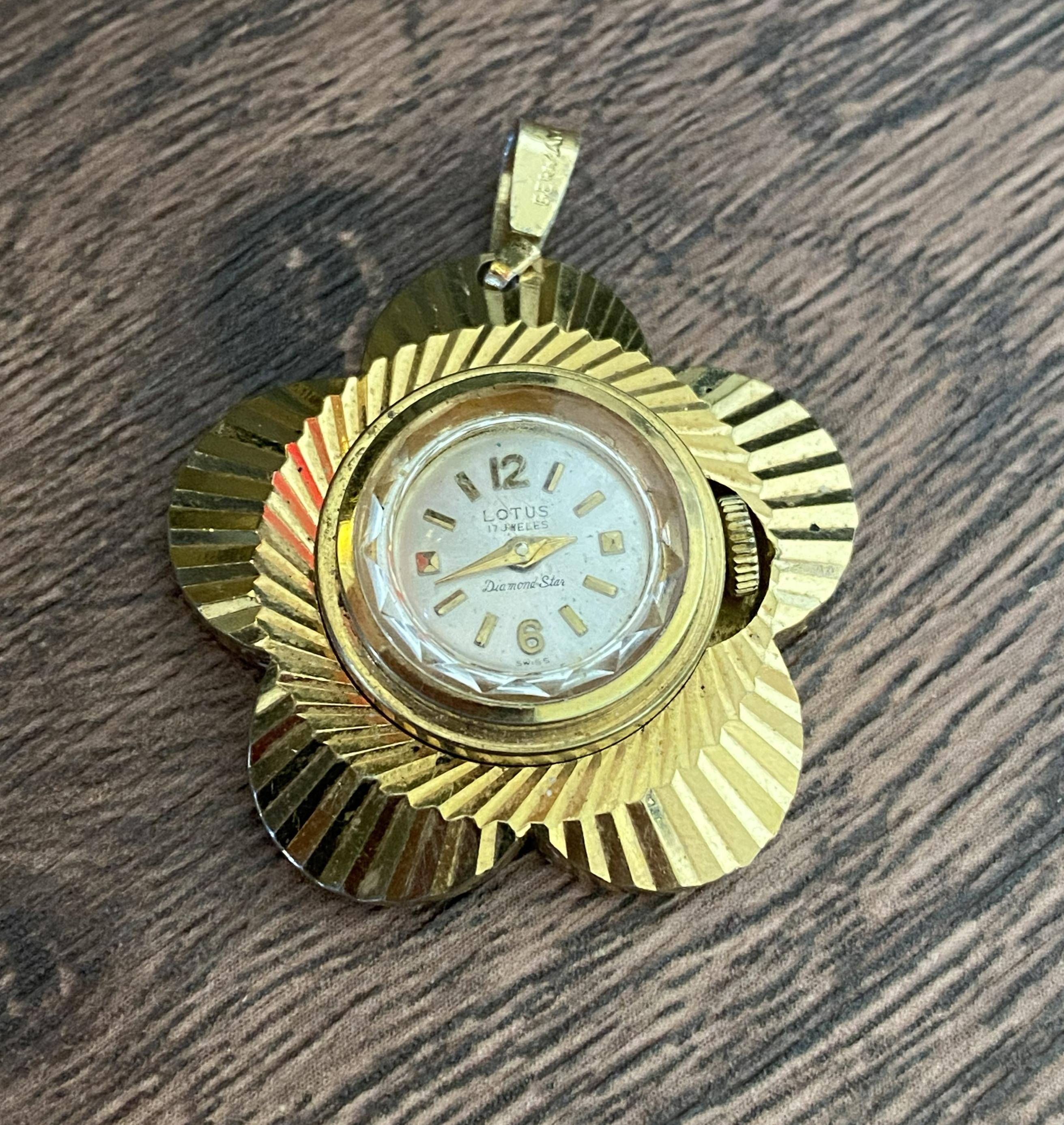 Devisa 17 jewels Swiss made watch pendent $_57.JPG?set_id=880000500F main image 2