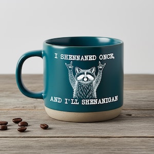 Taza de mapache divertido Regalo de mapache Taza de café de mapache Regalo hilarante con temática de mapache Taza sarcástica para compañeros de trabajo Regalo de elefante blanco raro y desquiciado