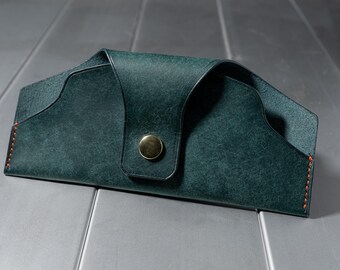 Leather Glasses Sleeve | Handmade Eyeglass Case | Full Grain Leather Glasses Pouch | Soft Sunglasses Case | Made to Order