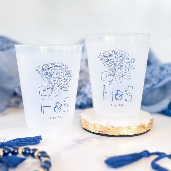 Summer Hydrangea Frosted Wedding Cups, Modern Wedding Cups, Fancy Elegant Script, Custom Wedding Cups, Plastic Cups