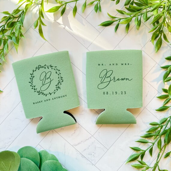 Mr and Mrs Beer Can Holder - Wedding Can Coolers, Custom Can Coolers, Gifts for the Couple, Neoprene, Wedding Favor, Rustic Wedding Favors Il_570xn