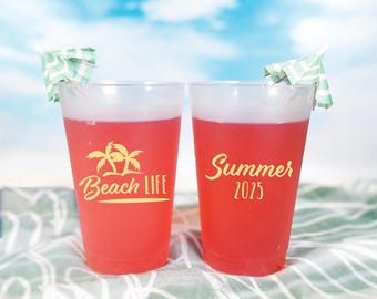 Personalized Beach Cups: Shatterproof Drinkware for Summer Trips