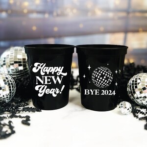 Groovy Happy New Year NYE Stadium Cup, NYE Favor, Ringing in the New Year, NYE Party Cups, New Years Eve Party, 2025, Happy New Year