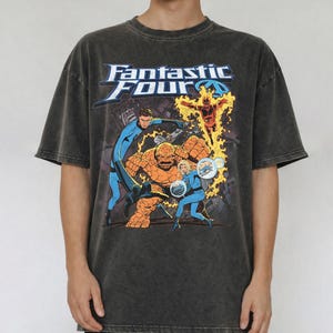 Maglietta retrò dei Fantastici Quattro, maglietta vintage dei primi passi Marvel, maglietta dei Fantastici 4 a fumetti, maglietta dei supereroi Marvel con Reed Richards e Sue Storm