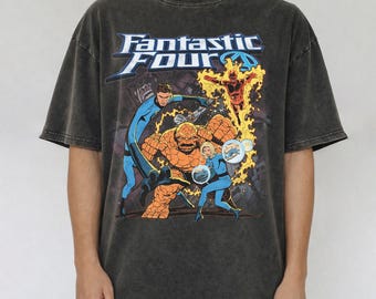 レトロなファンタスティック・フォーTシャツ、ヴィンテージのファーストステップス・マーベルTシャツ、ファンタスティック・フォー・コミックシャツ、リード・リチャーズ・スー・ストーム・マーベル・スーパーヒーローTシャツ