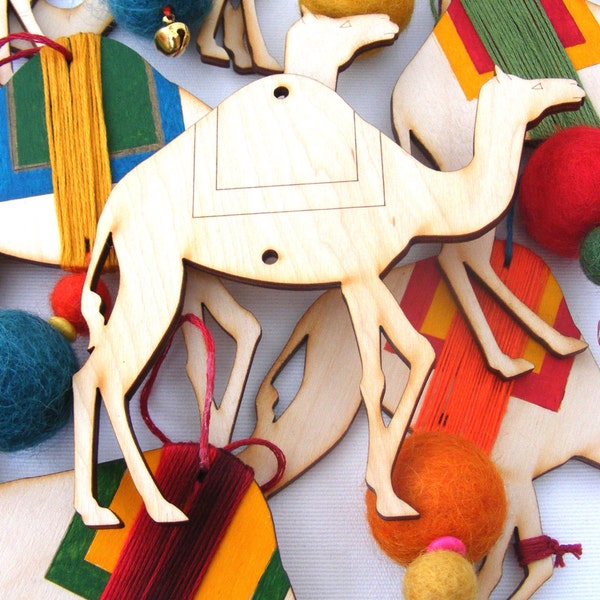 Make your own camel decoration, DIY craft kit, camel decoration, camel ornament, gift for crafter, christmas tree decoration DIY,