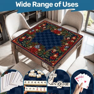 Puede incluir: Una mesa de juego de madera con una superficie a cuadros azul oscuro y un borde floral. La mesa est&aacute; rodeada de sillas y tiene ejemplos de juegos de cartas, domin&oacute; y fichas de mahjong. El texto "Wide Range of Uses" est&aacute; en la parte superior.