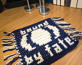 Patrón de posavasos de ganchillo con mosaico superpuesto "Bound by Fate": Posavasos con fases lunares (patrón en PDF)