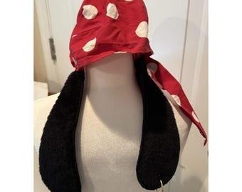Brincos vintage da Disney World com orelhas do Pateta e Pluto, estilo bandana de pirata, com estampa de bolinhas.