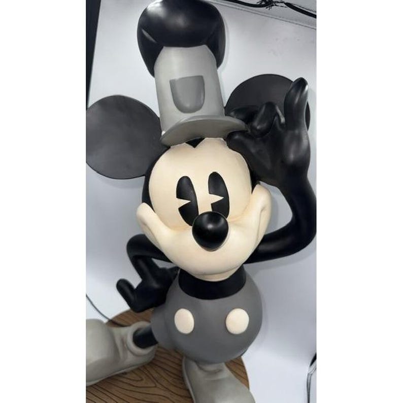 Disney Steamboat Willie Mickey Mouse grande figurine de collection en résine 2001 image 6