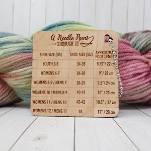 Knitting Sock helper, Shoe size chart for knitting socks. Helpful sock knitting tag. Bamboo knitting sock chart tag made from bamboo