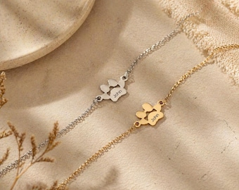 Pulsera personalizada con huella de pata de mascota, joyería personalizada con nombre de mascota grabado, dije minimalista de pata de oro, regalo perfecto para mamás de perros, papás de gatos y amantes de las mascotas.