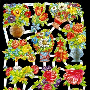 Recorte em estilo vintage com relevo alemão - Vasos e cestas de flores com rosas deslumbrantes e ousadas EF7007