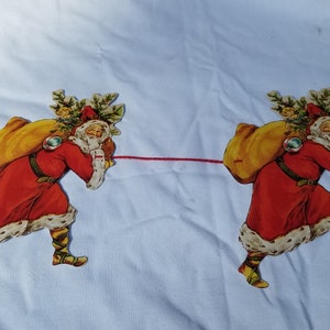 Mamelok English Vintage Style Frieze Garland- 10 Die Cut Santa / Father Christmas Santa Carrying Toys 9' Cord R24