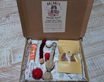 Conjunto fofo de coleira com gravata borboleta, brinquedos e petiscos para gatos - escolhidos a dedo e entregues com carinho.