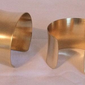 Concave Brass Bracelet Cuff Blanks Pour bijoux faisant 1,5 pouce Pkg de 2
