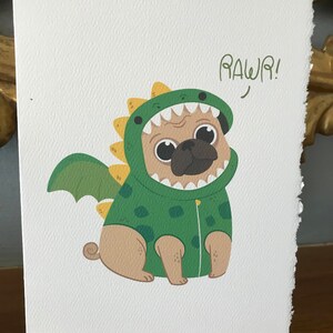 pug fantasiado de dragão, cartão em branco