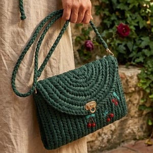 Chunky Crochet Frame Clutch Pattern, Easy DIY Handbag Tutorial (PDF Pattern)