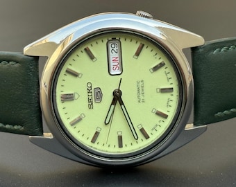 Vintage Seiko 5 Automatische Männer Tag Datum 17 Juwelen Grünes Zifferblatt S-63