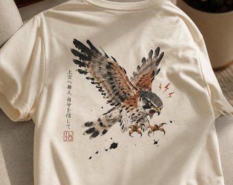 Camiseta con estampado de halcón estilo japonés, ropa urbana / Studio ILTO