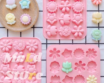 12 Cavity Mini Flower Silicone Mold for Baking, Candy, Chocolate, Crafts