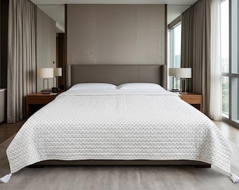 White Velvet quilt Velvet Comforter, King Quilt, Queen Quilt, Twin Quilts, Bedding Quilts, Velvet Quilt, Pick Stitch Bedding Gift.