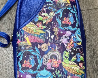 Nemo crossbody. Dory sling bag. Finding Nemo crossbody bag. DL parks bag