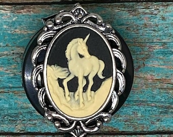 Unicorn Cameo Pendant ID Work Badge Holder Teacher Nurse Key Card Lanyard Xmas Retractable