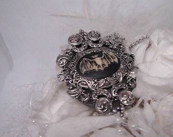 Rockabilly Gothic BAT cameo Ornate Antique Silver locket pendant necklace