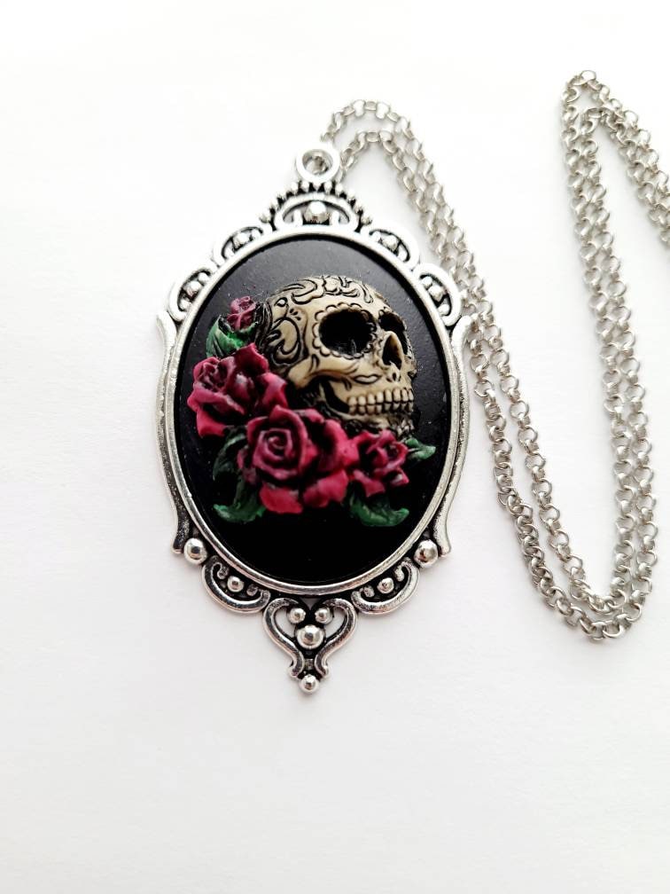 Skull cameo necklace shop