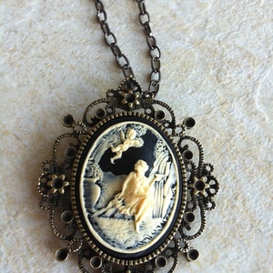 Guardian Angel Cherub Princess Vintage Style Cameo Necklace Pendant Vintage Victorian Style Cameo Scarf Purse Charm
