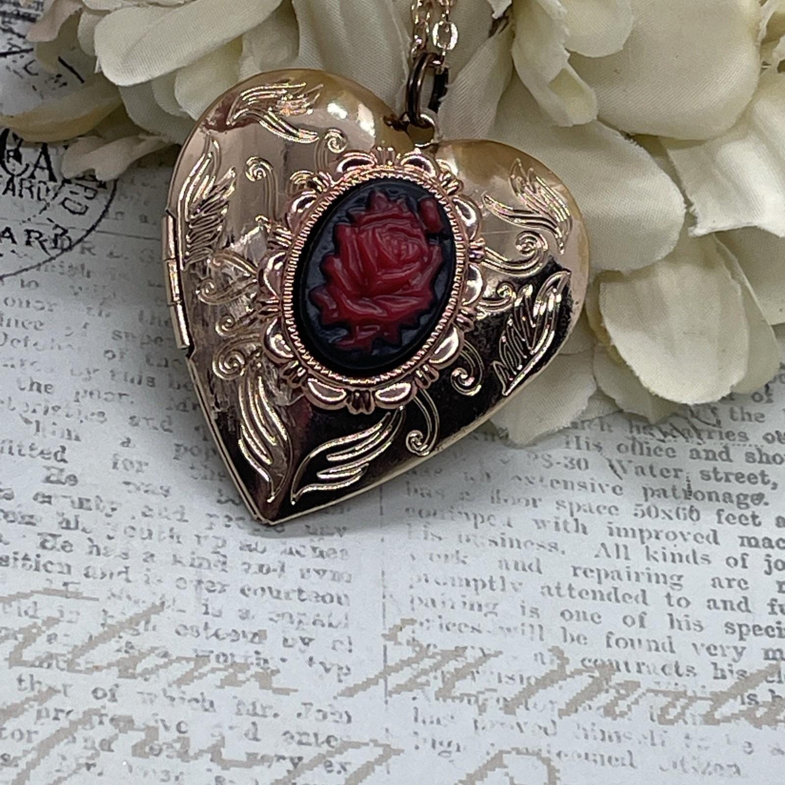 Cameo Black Red Love Rose Gothic Christmas Rose Gold Heart Locket
