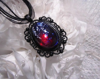 Black escenario Dragón setting Mexican Dragon FIre Opal princesa victoriana fantasía arte mítico collar alterado arte