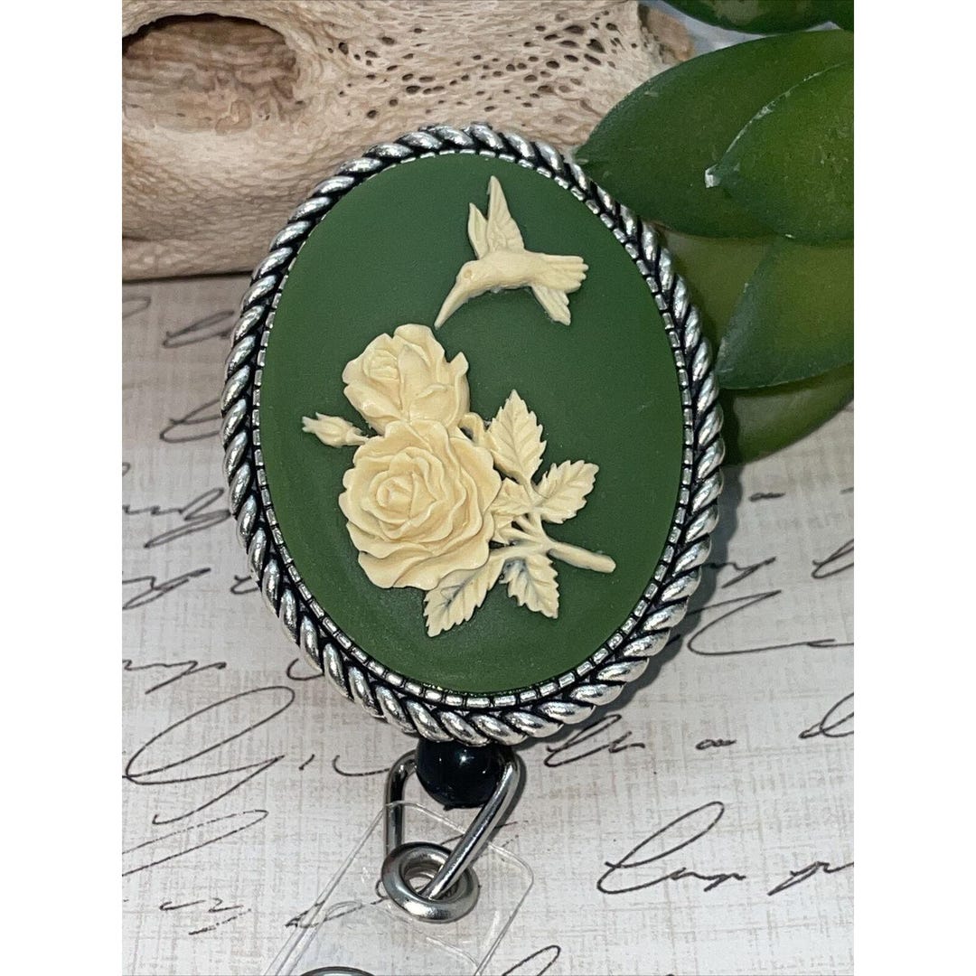 Hummingbird Green Cameo Retractable Reel ID Card Badge Holder Key Chain ...