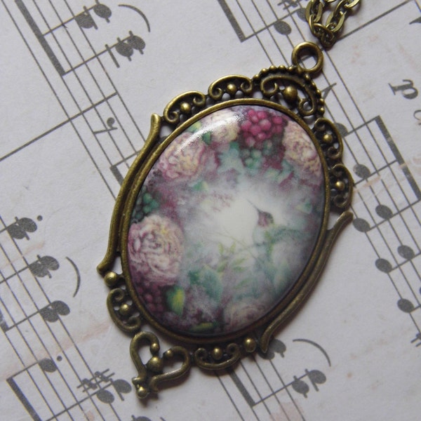 Printemps Summer Mothers Day Hummingbird Flowers Porcelain Cameo Bronze Necklace with Hearts