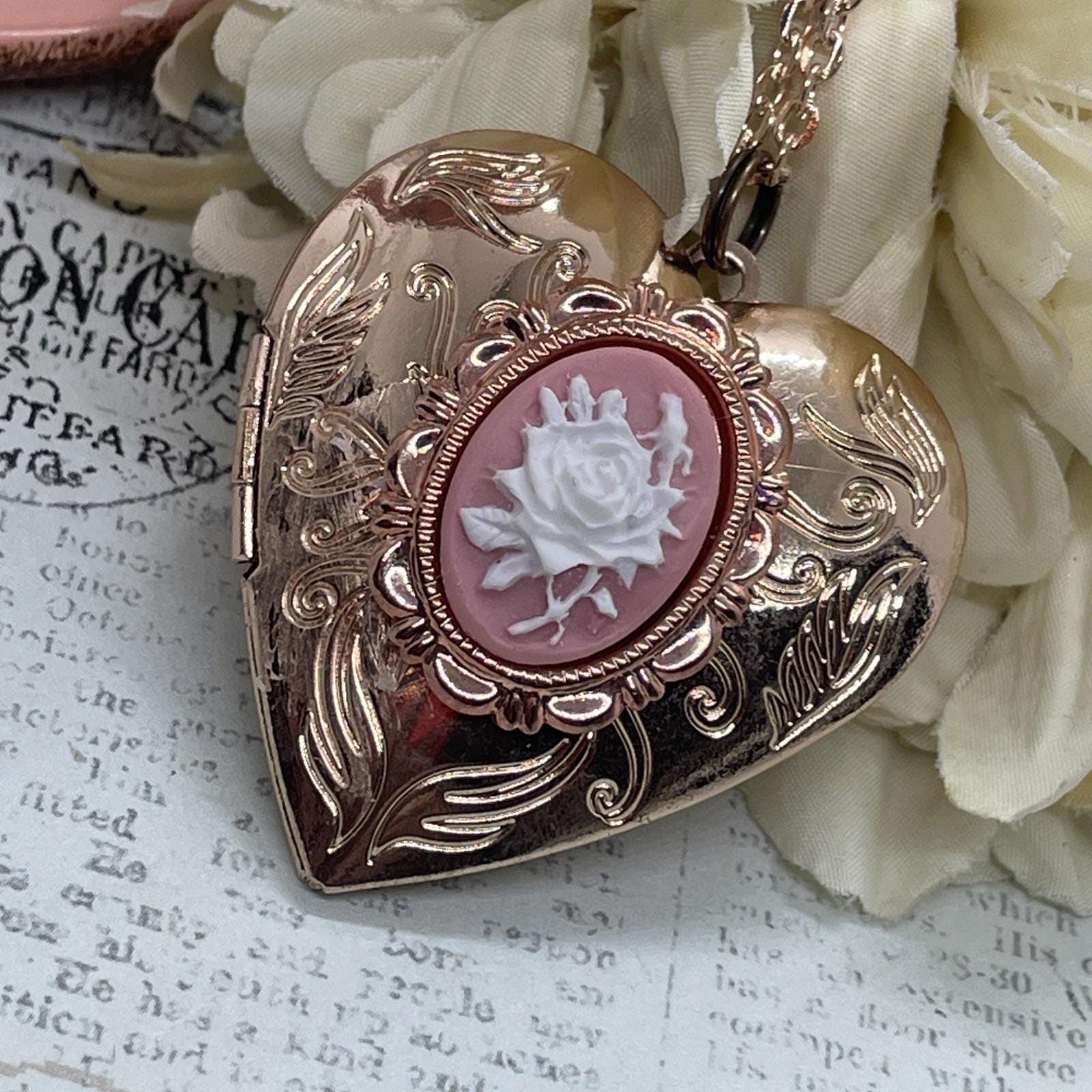 Cameo White Pink Wedding Party Mom Christmas Rose Gold Heart
