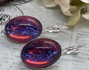 Delicados pendientes de alambre francés con aliento de dragón y ópalo de fuego para aniversario de boda en plata