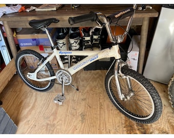 Old School Mongoose Bmx Bike 1999 Supergoose PEARL WHITE 25 anniversary RARE