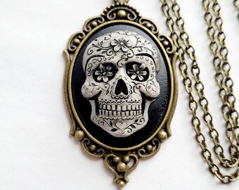 Bronze Black Grey Sugar Skull Day of the Dead Gothic Rockabilly Cameo Necklace Pendant Victorian Jewelry