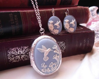 Hummingbird Bird Locket & Earring set Silver Or Bronze setting Cameo Wedding party jewelry