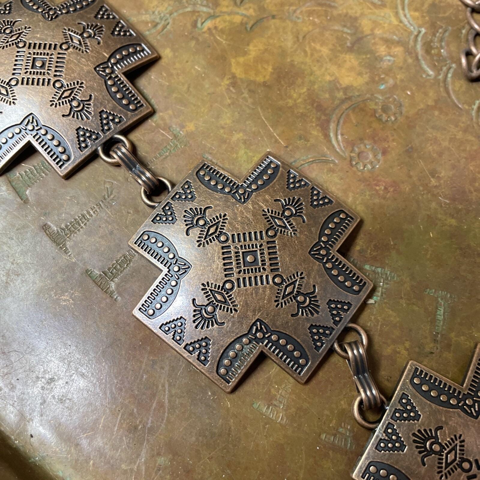 Brass Copper Cross Concho Southwest Unisex Chain Belt  display picture 2