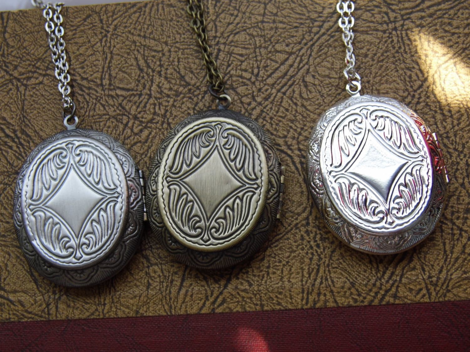 パープルガーディアンエンジェルケルビムロケットピルボックス