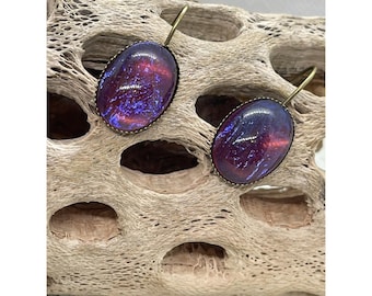 Delicados pendientes de alambre francés con diseño de dragón y ópalo de fuego en bronce para boda